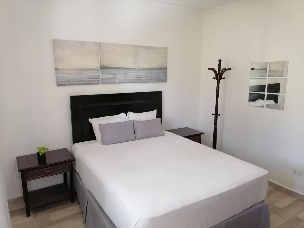 Las Rosas De Punta Cana Apartment Bagian luar foto