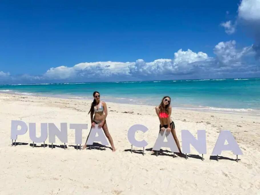 Las Rosas De Punta Cana Apartment Bagian luar foto