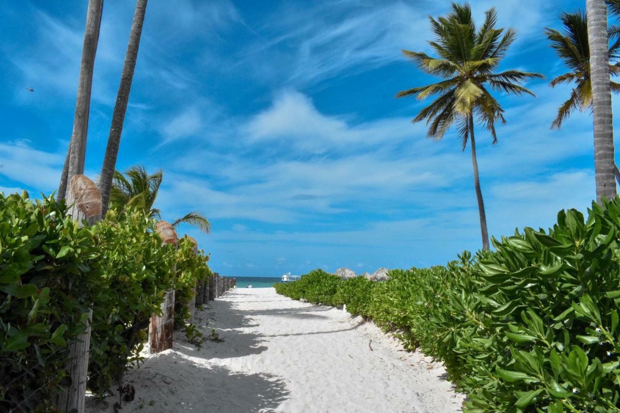 Las Rosas De Punta Cana Apartment Bagian luar foto